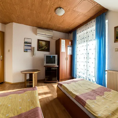 Apartman Kod Ede Apartament